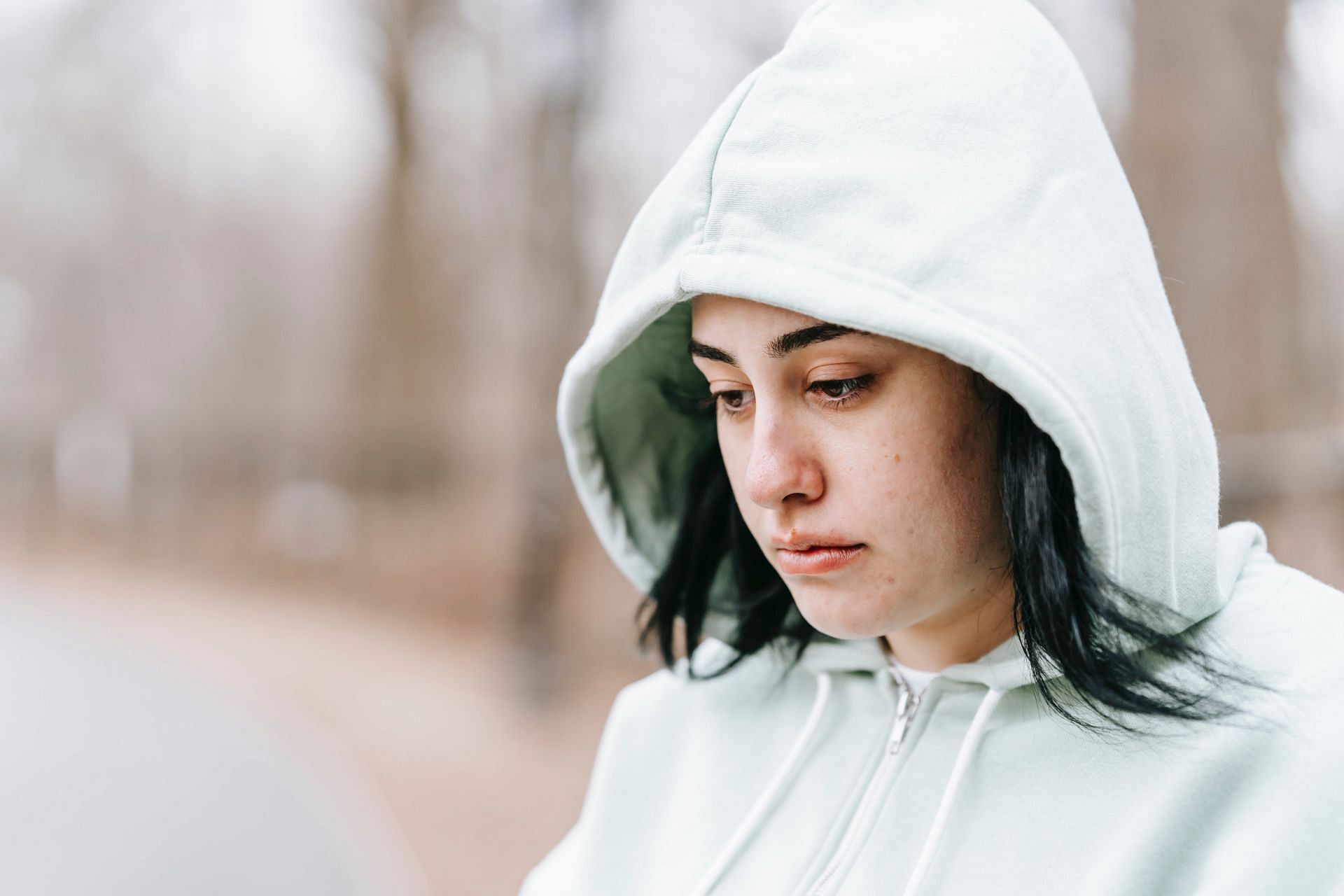 Self gaslighting is a form of self-doubt. (Image via Pexels/ Andres Ayrton)